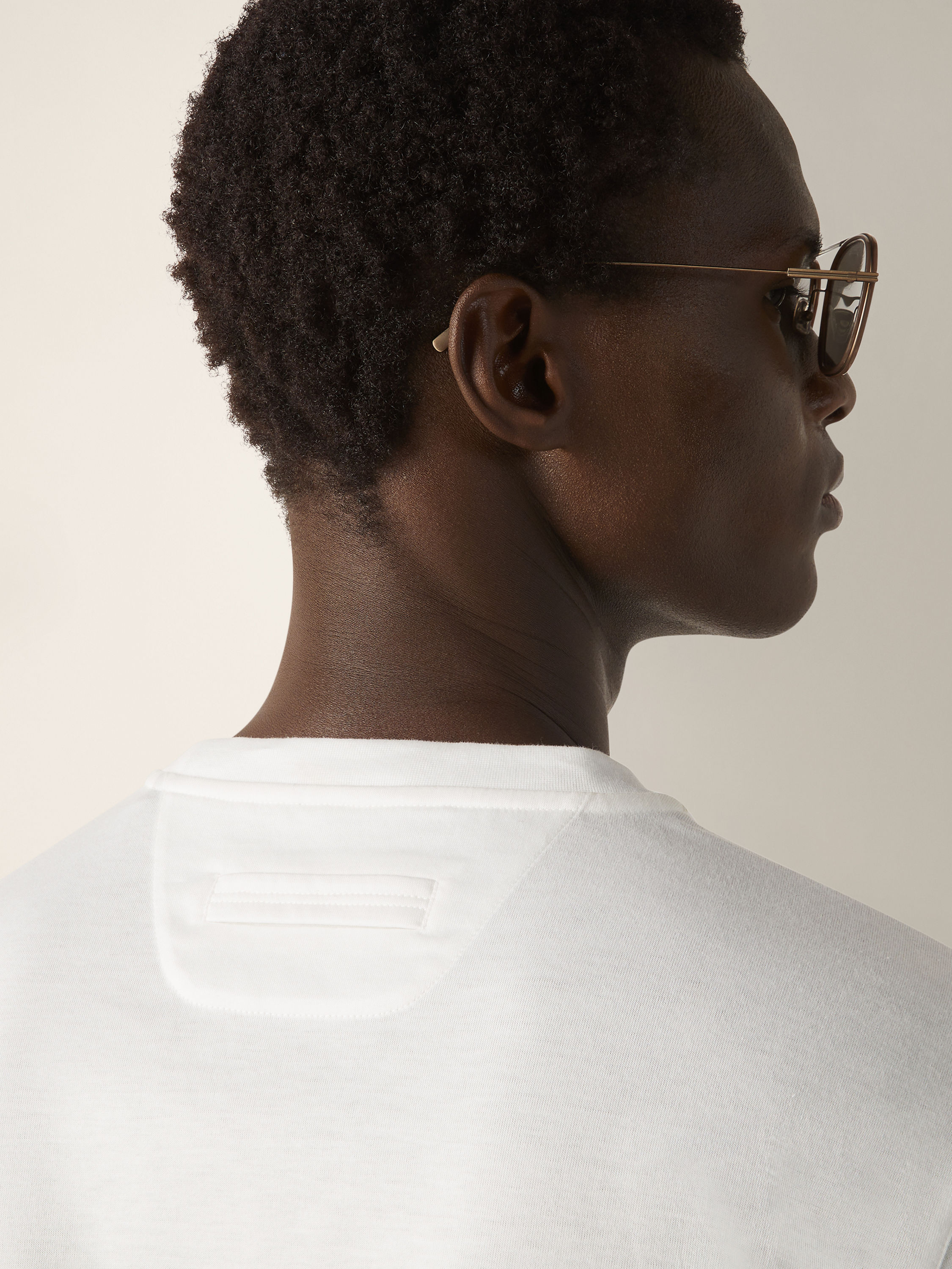 オプティカルホワイト コットンTシャツ 製品詳細写真 #1