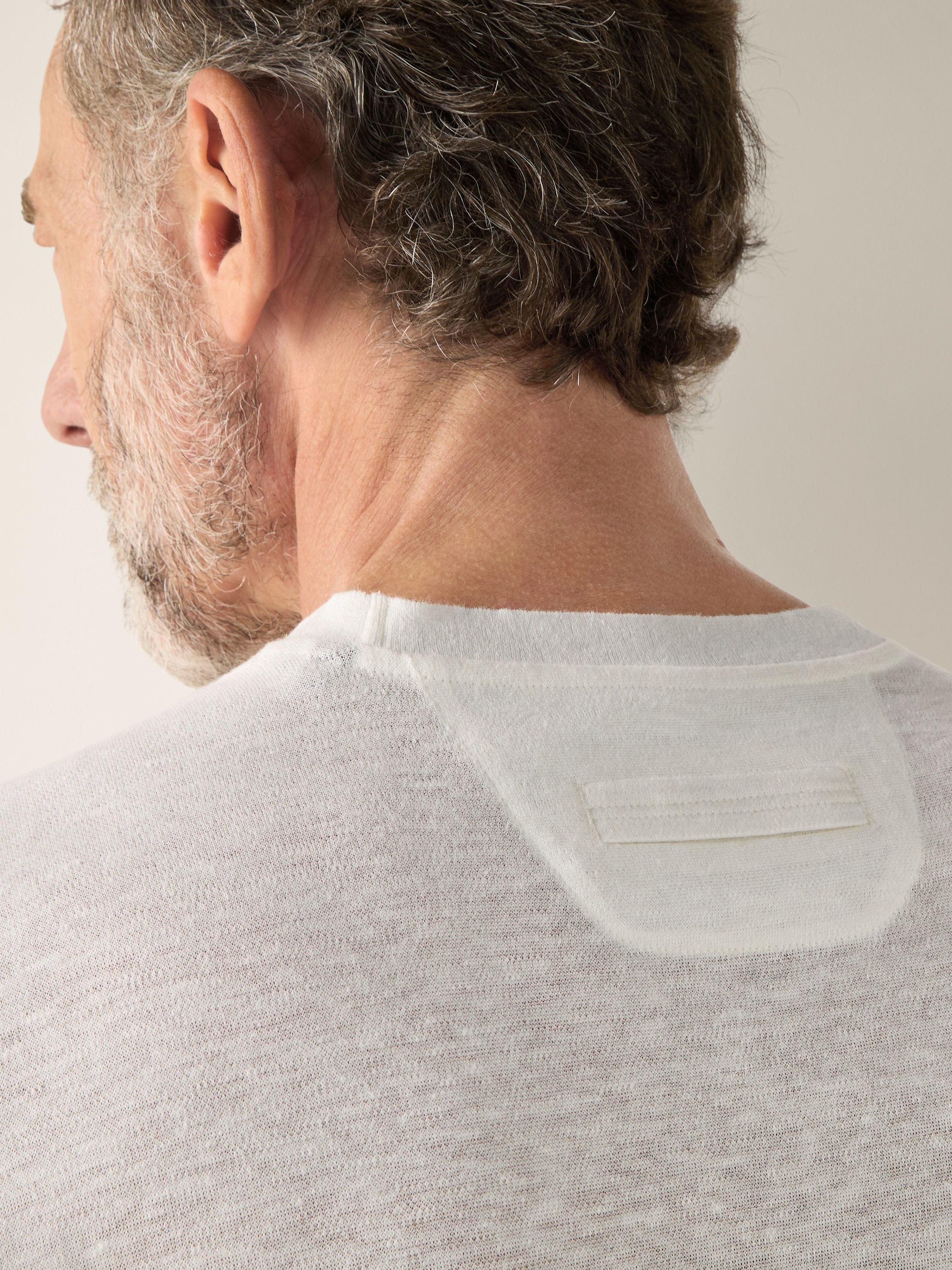 White Oasi Lino T-shirt Product detail photo #1