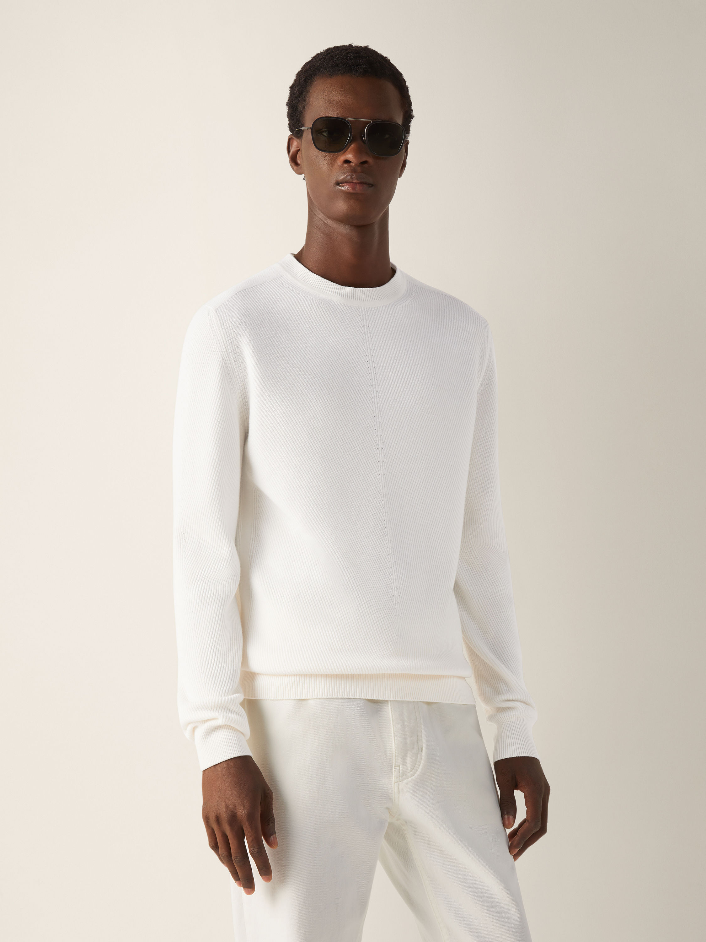 White Vellus Aureum Crewneck Product detail photo #3