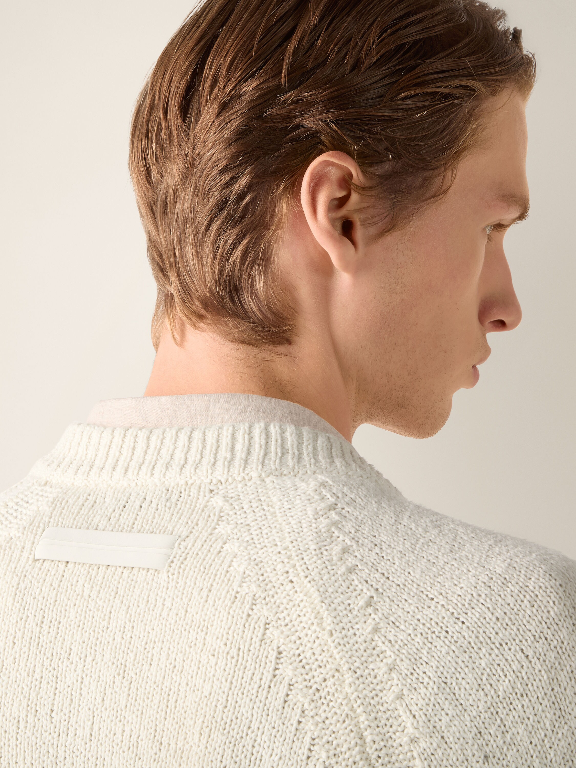 White Cotton V-neck Product detail photo #1