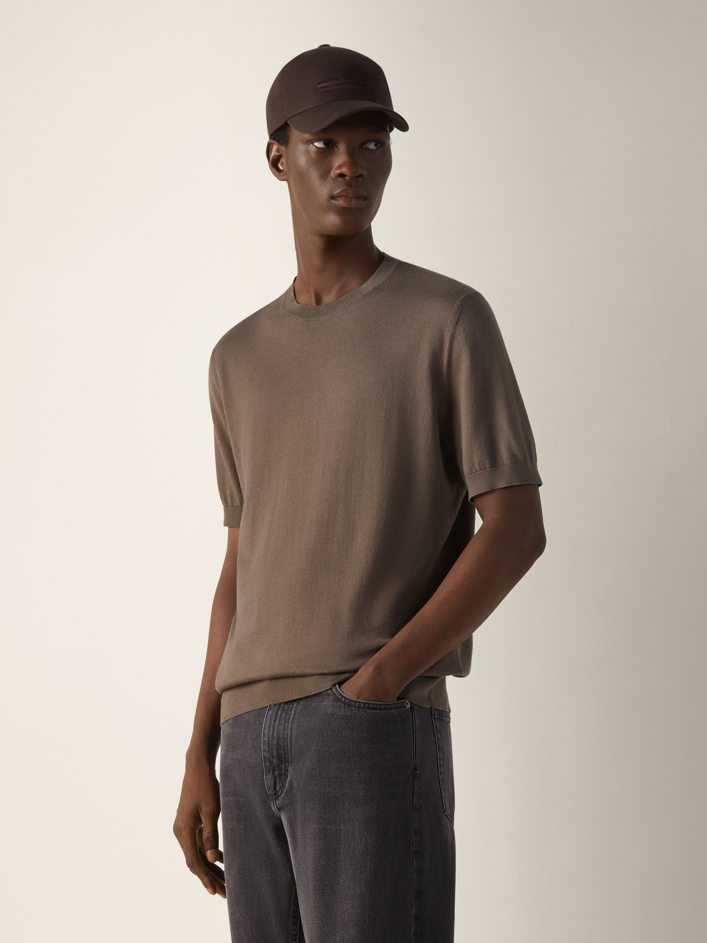 Dark Taupe Premium Cotton T-shirt Product detail photo #2