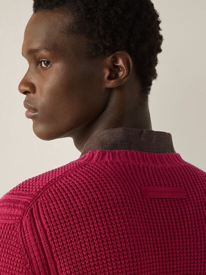 ダークピンクコットン&シルクVネック SS26 37109653 | Zegna JP