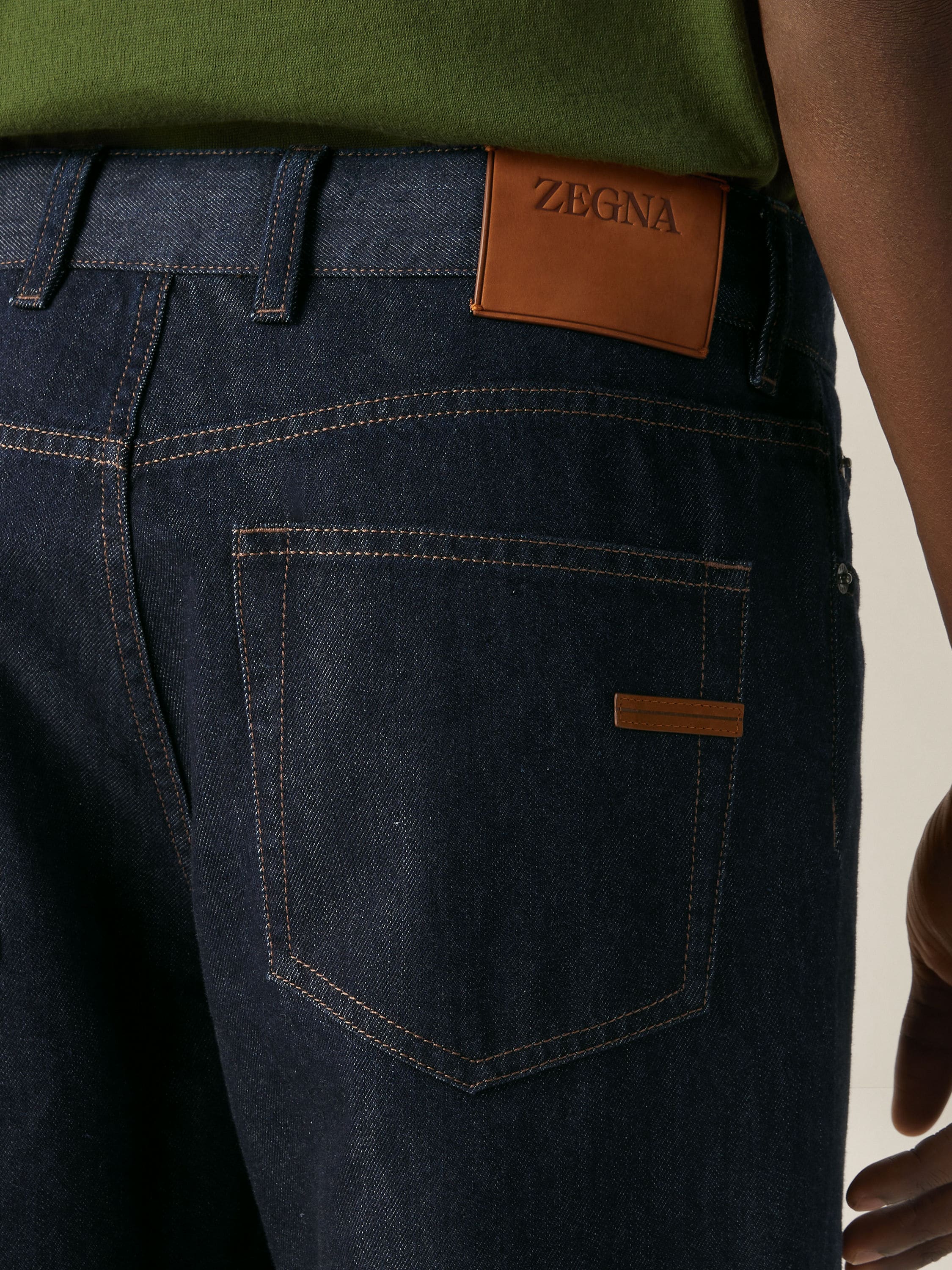 Dark Blue Rinse-washed Cotton and Silk Roccia Jeans Product detail photo #1