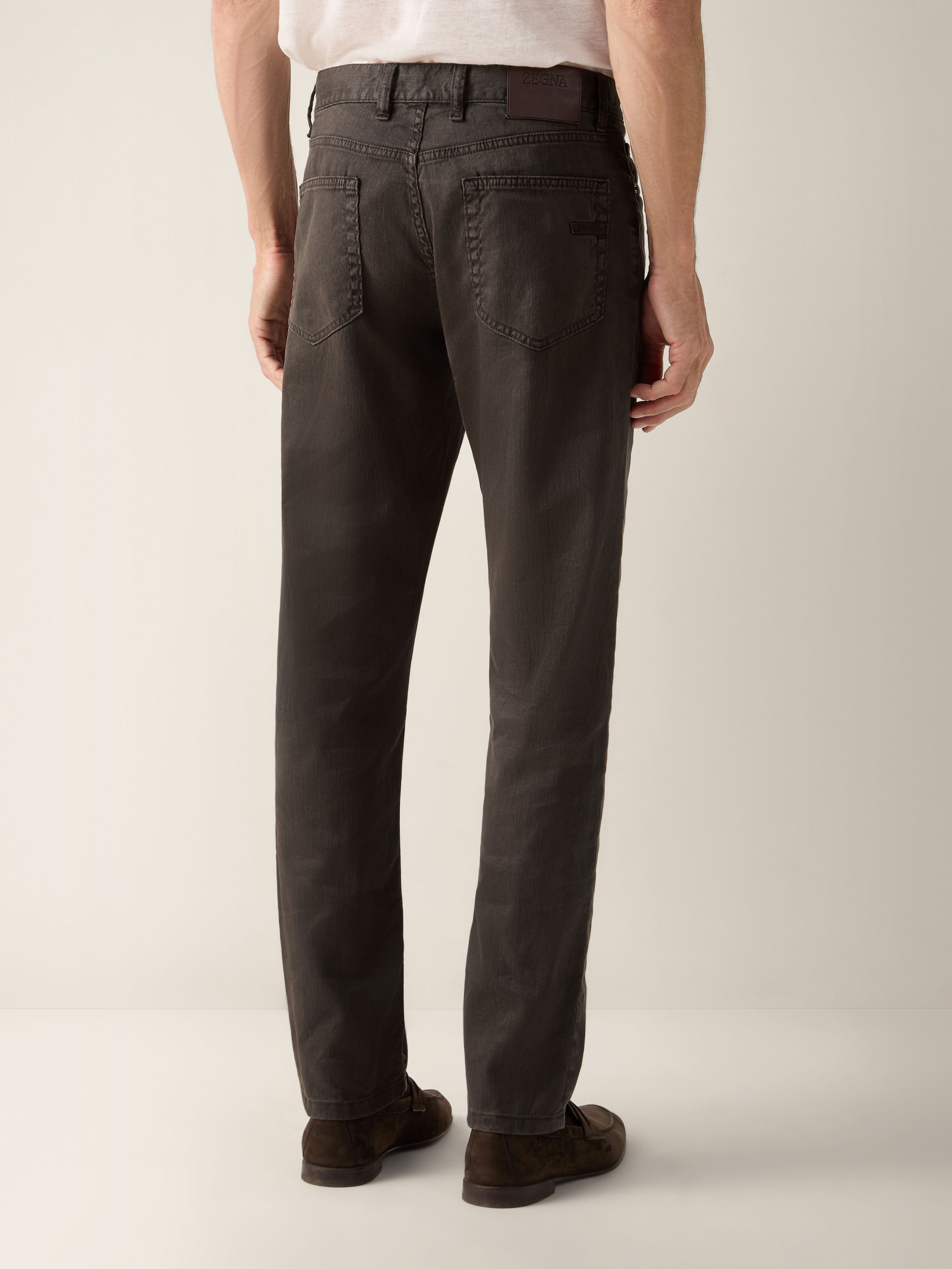 Roccia Hose aus Stretch-Leinen und Baumwolle in Dunkelbraun Detailfoto #4 des Produkts