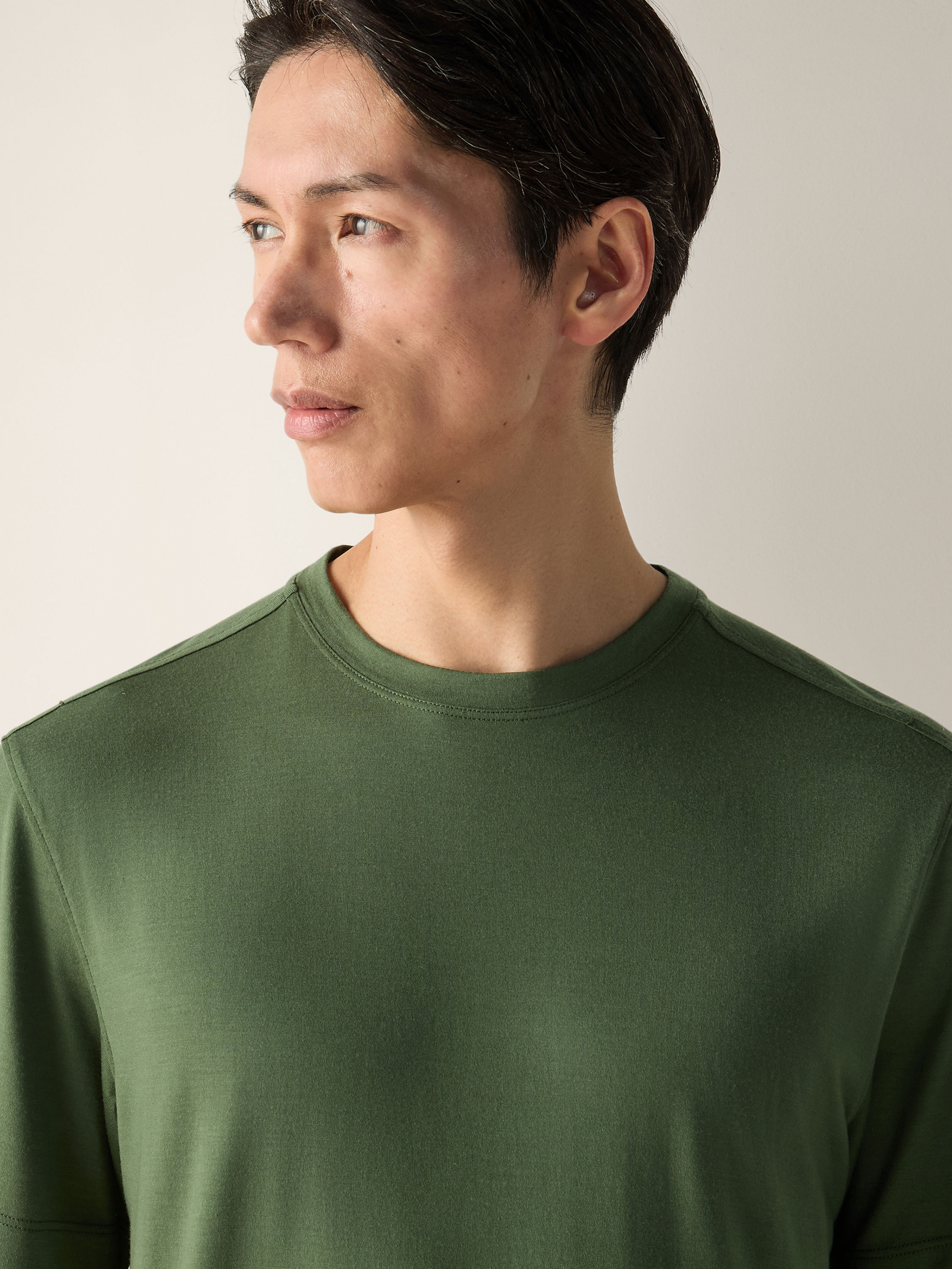 Pine Green Vellus Aureum T-shirt Product detail photo #1