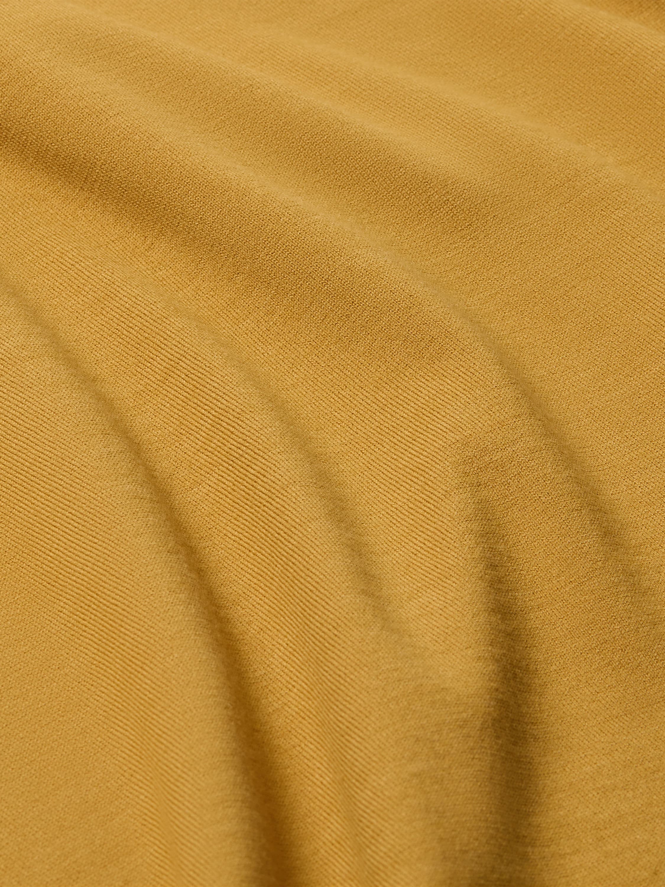 Yellow Vellus Aureum Crewneck Product detail photo #4