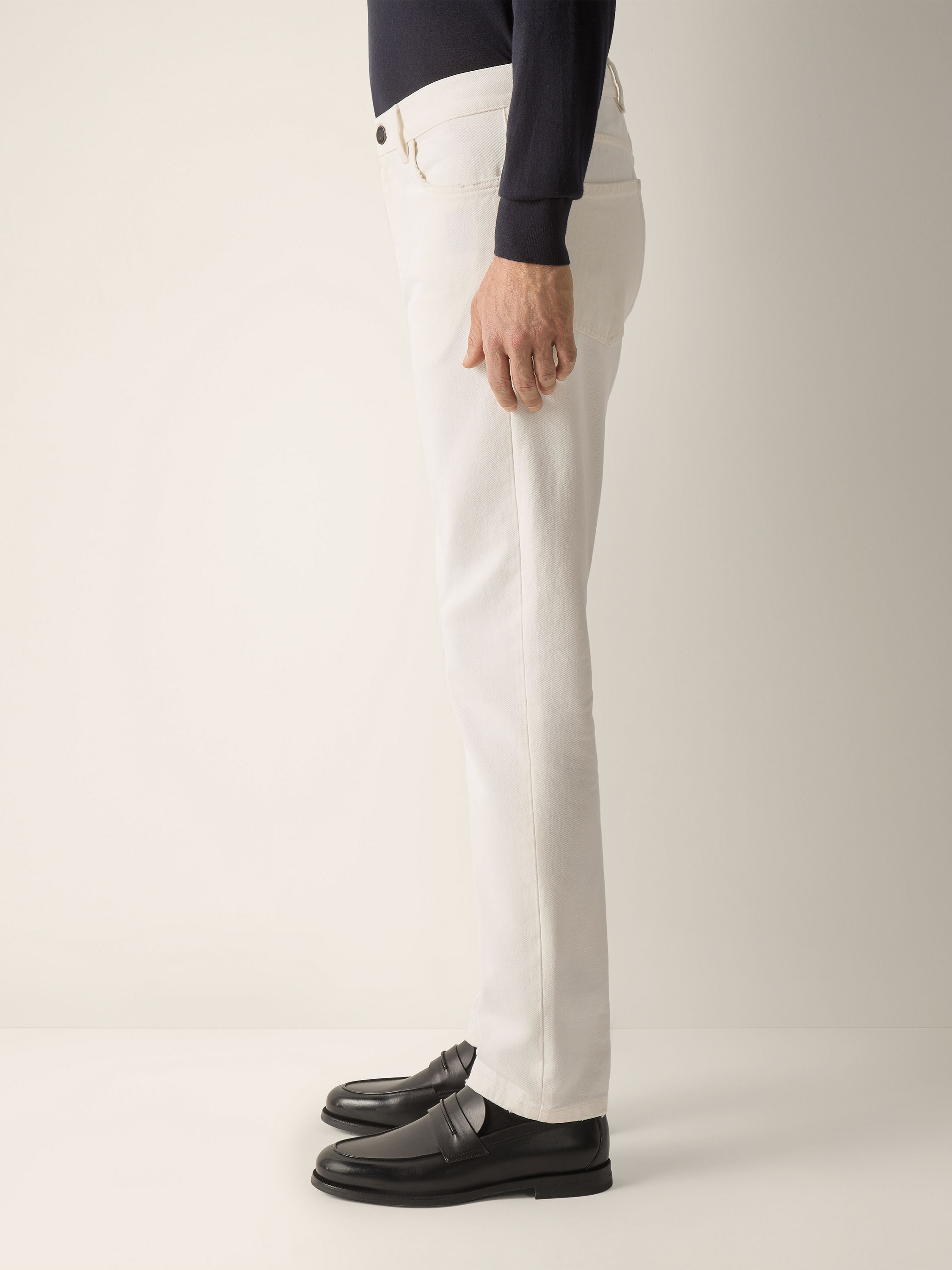 White Cotton Roccia Jeans Product detail photo #2