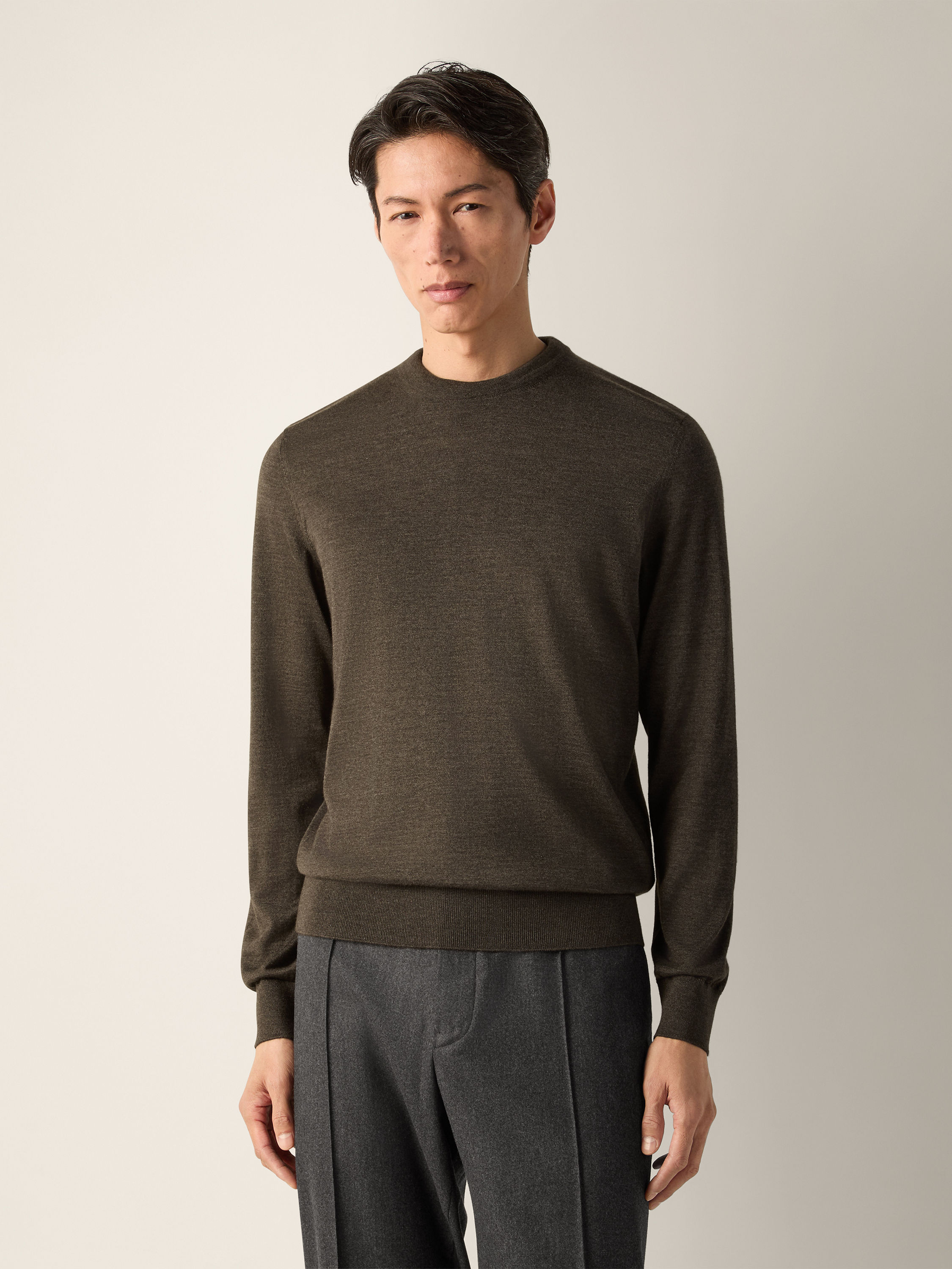 Dark Olive Green Mélange Cashseta Crewneck Product detail photo #2