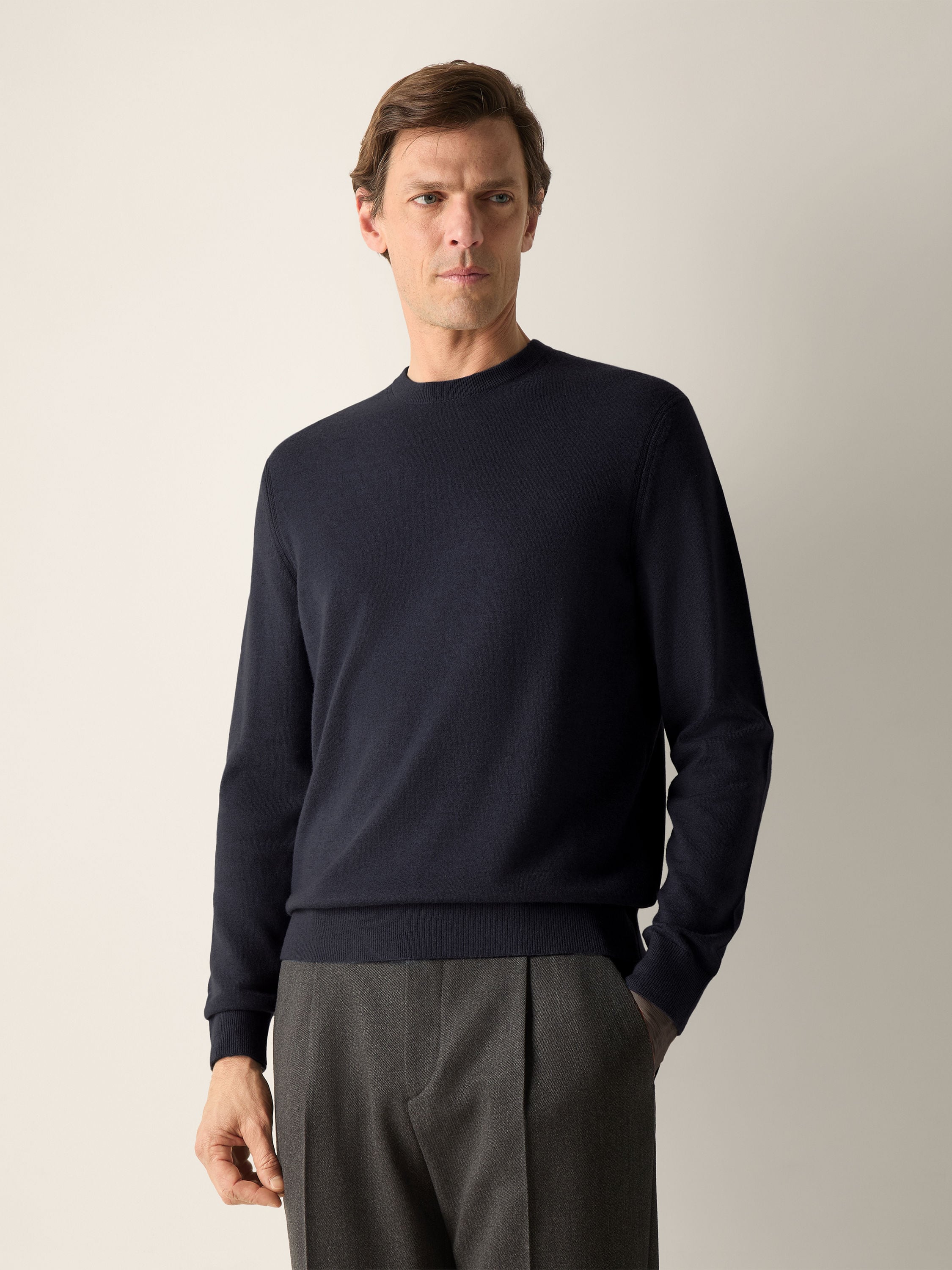 Navy Blue Oasi Cashmere Crewneck Product detail photo #2