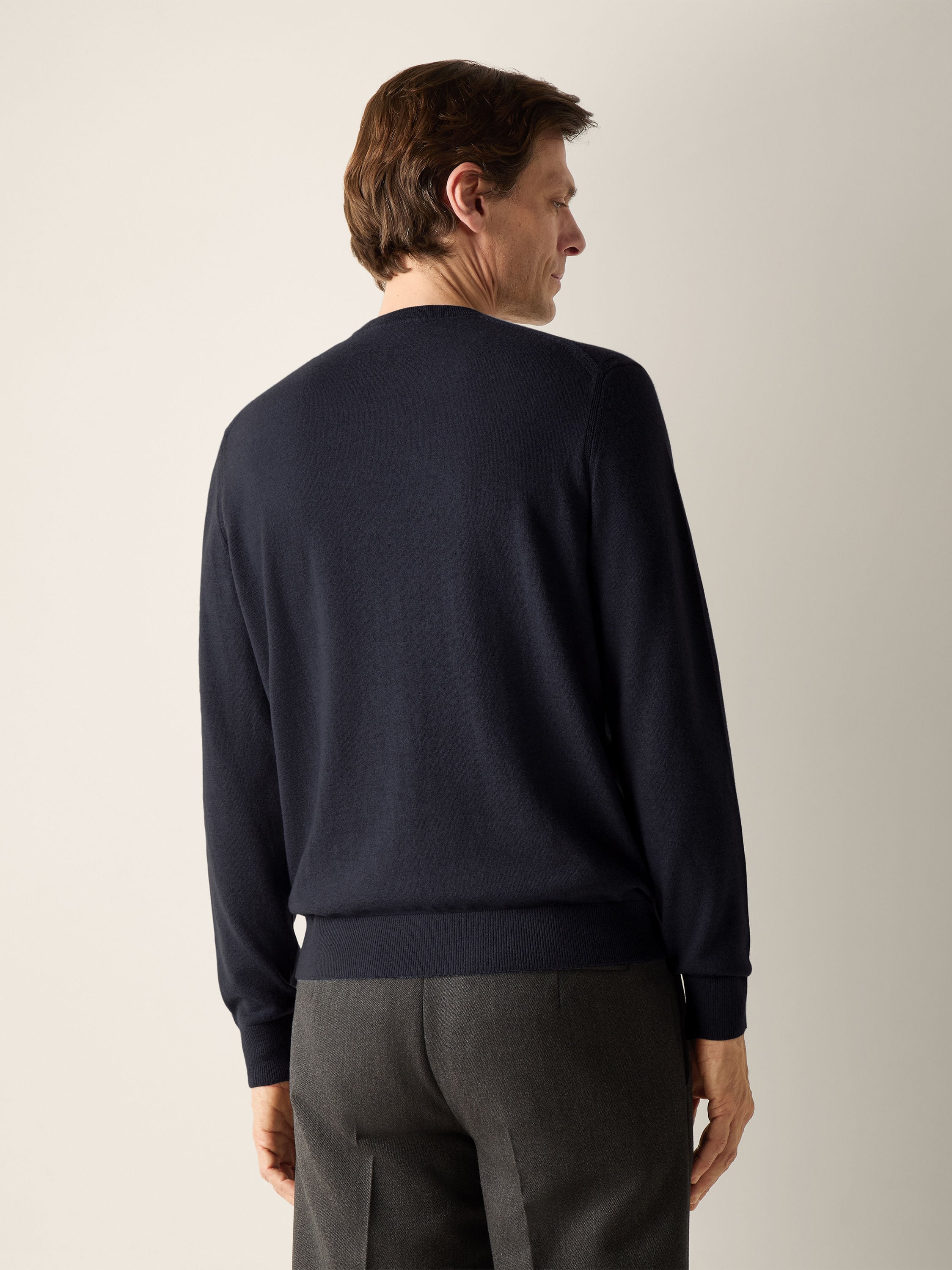 Navy Blue Oasi Cashmere Crewneck Product detail photo #4