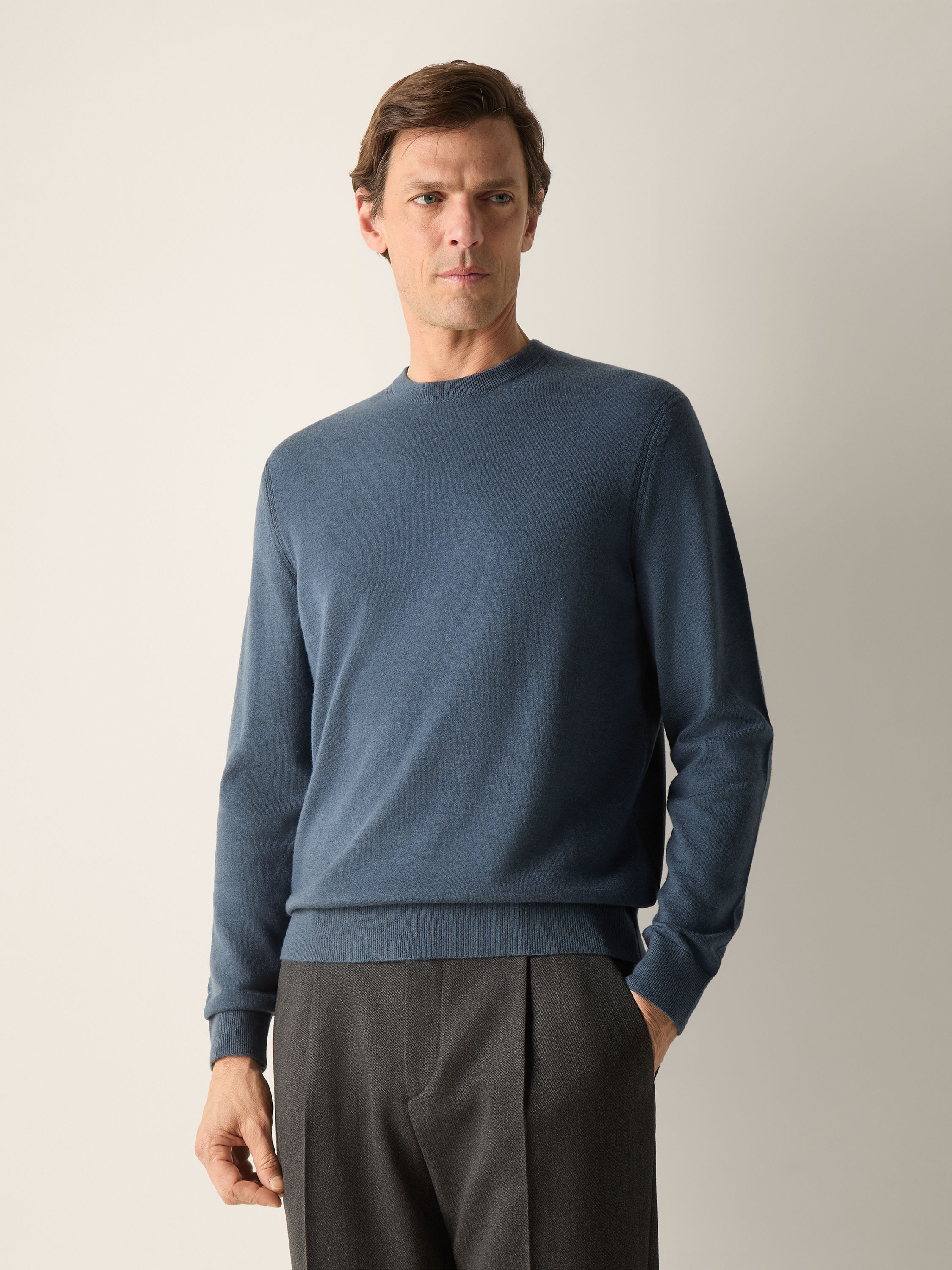 Light Blue Oasi Cashmere Crewneck Product detail photo #2