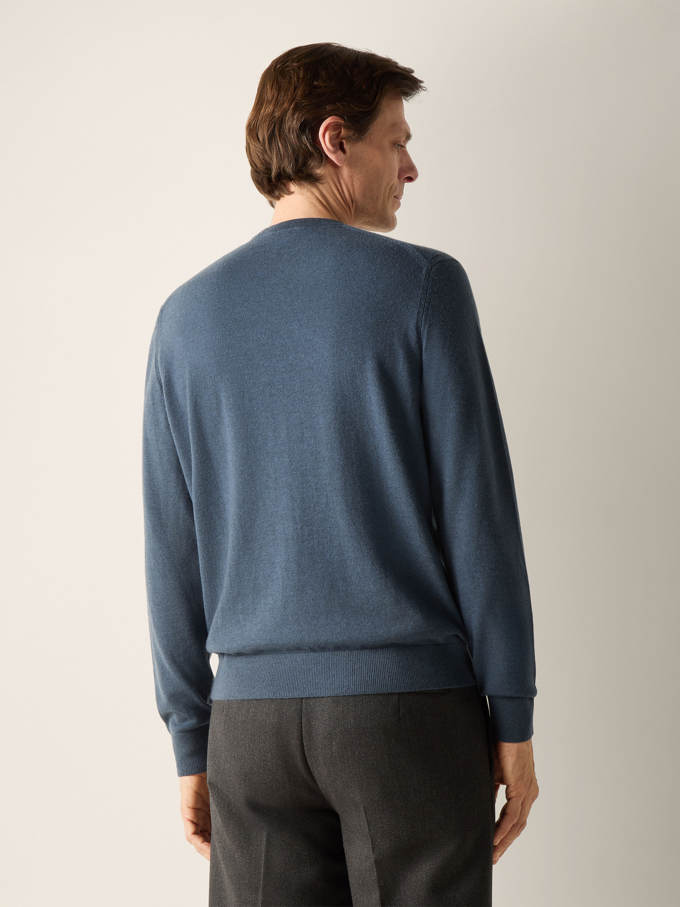 Light Blue Oasi Cashmere Crewneck Product detail photo #4