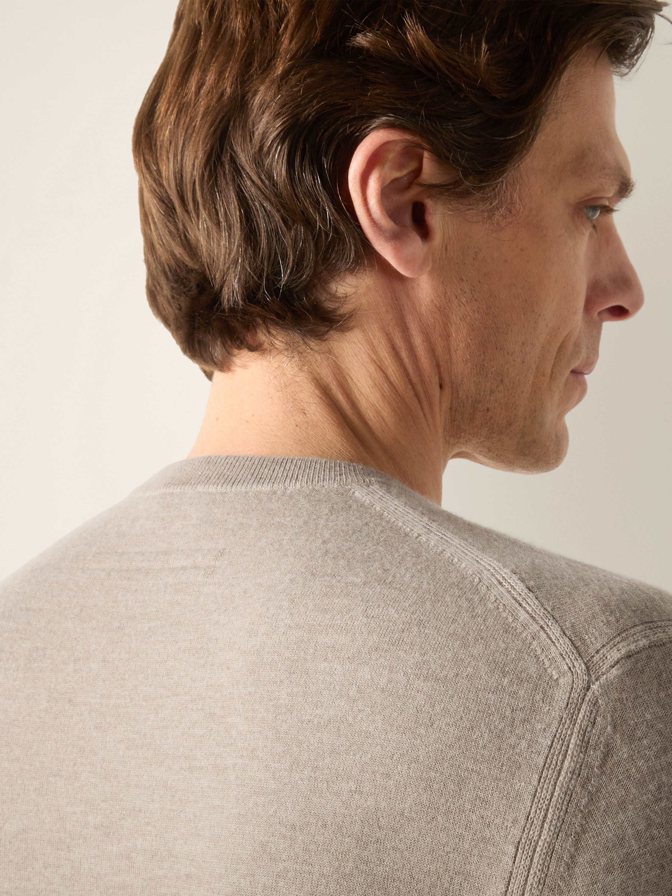 Light Taupe Oasi Cashmere Crewneck Product detail photo #1