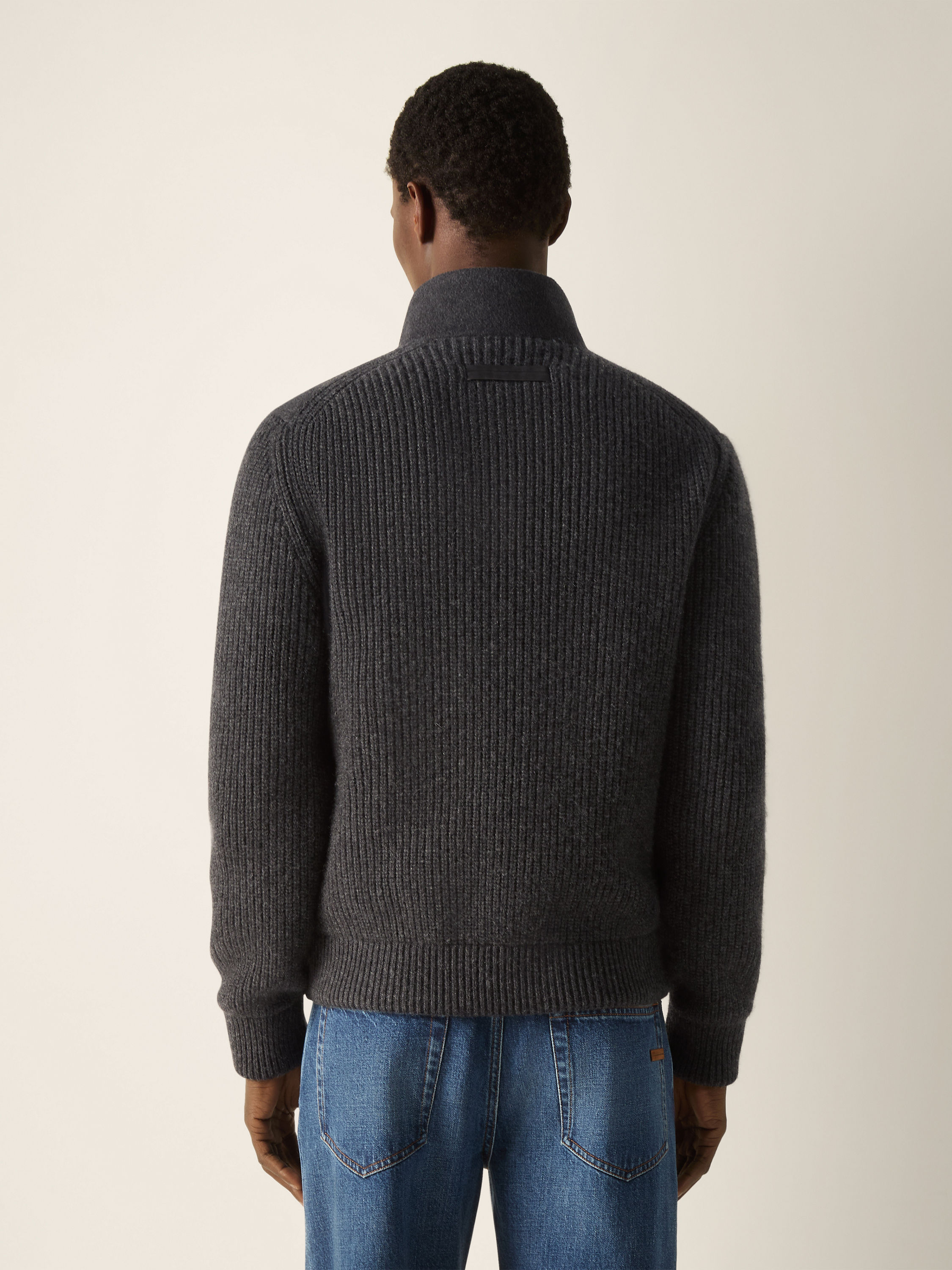 Cardigan con Zip Intera in Oasi Cashmere Grigio Scuro Mélange Foto #5 di dettaglio del prodotto