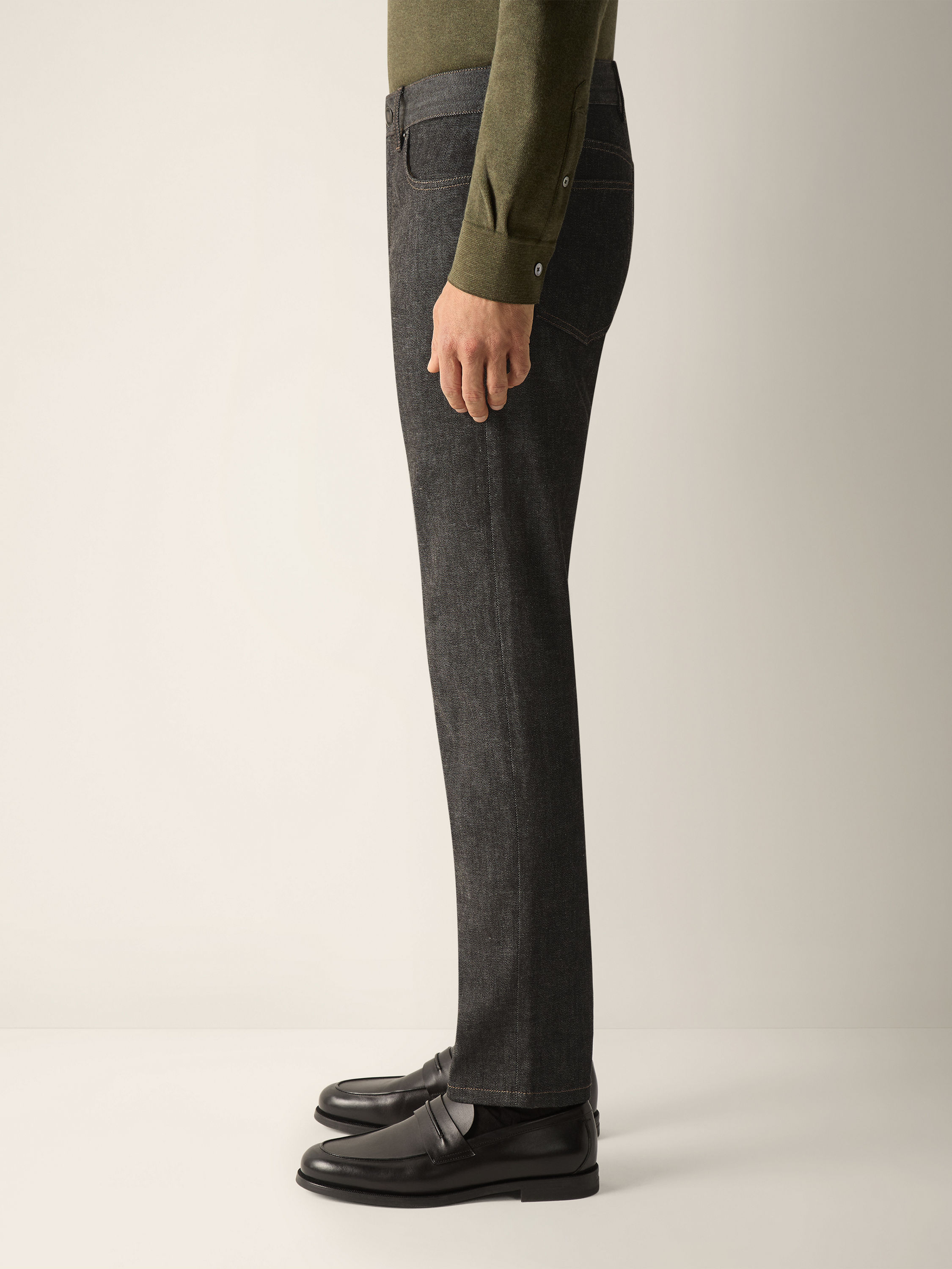 Black Stretch Cotton and Cashmere Roccia Jeans Product detail photo #2