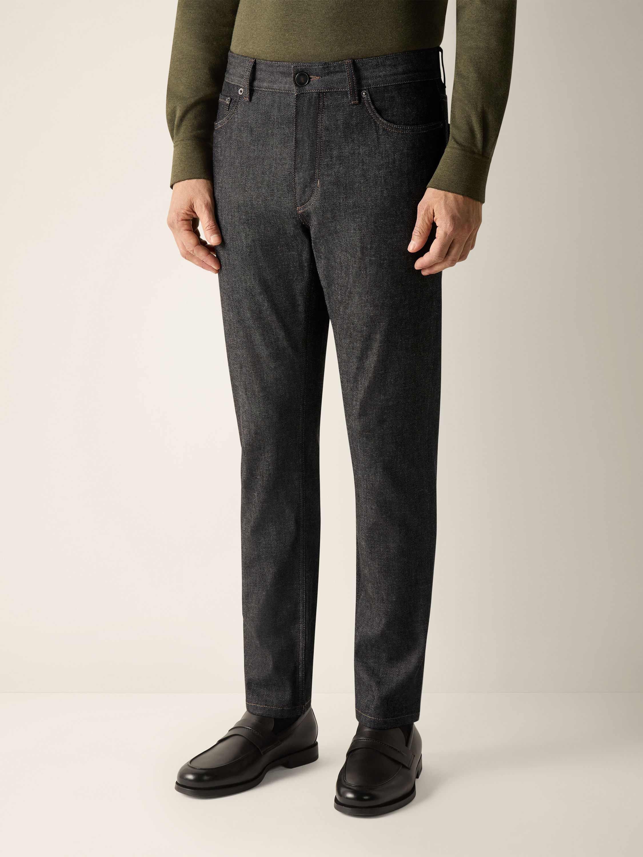 Black Stretch Cotton and Cashmere Roccia Jeans Product detail photo #3