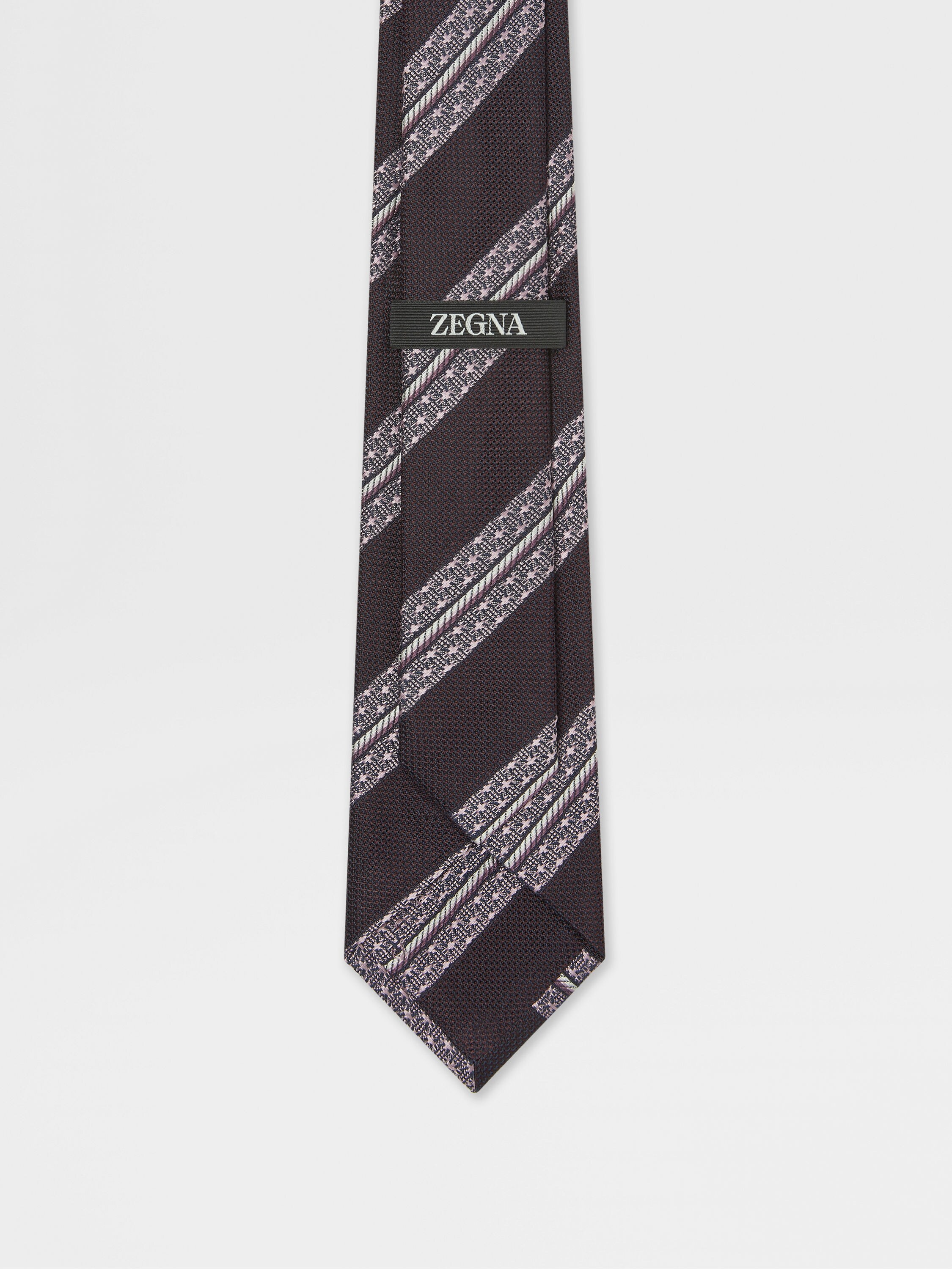 Burgundy Silk Tie Product detail photo #2