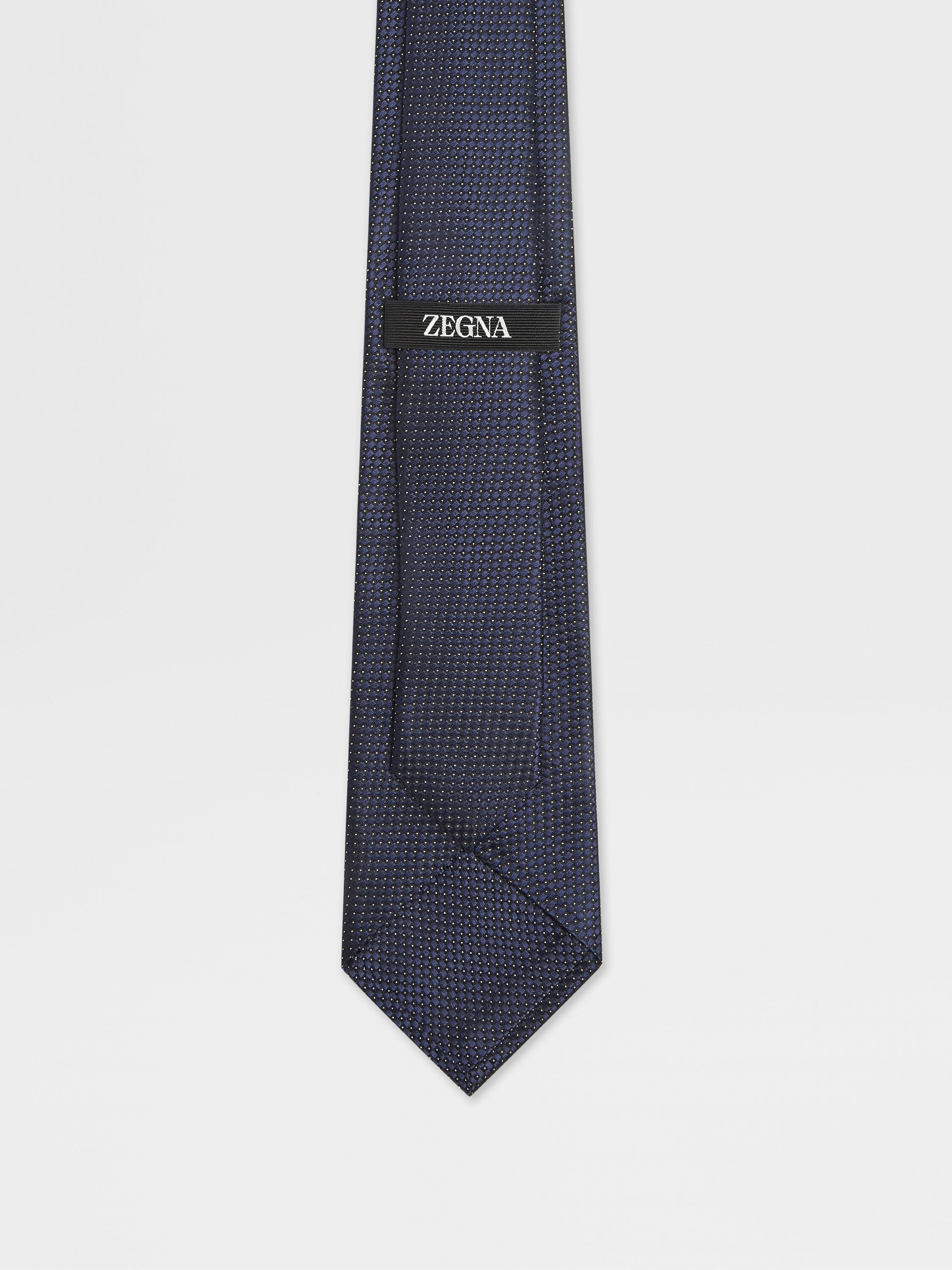 Dark Blue Silk Tie Product detail photo #2