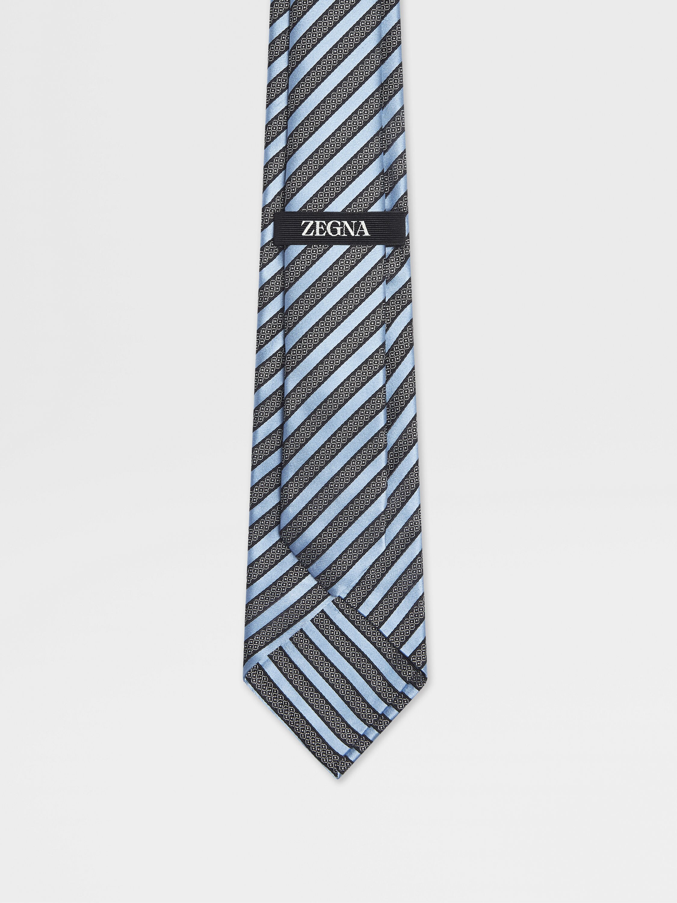 Light Blue Silk and Cotton Tie Product detail photo #2