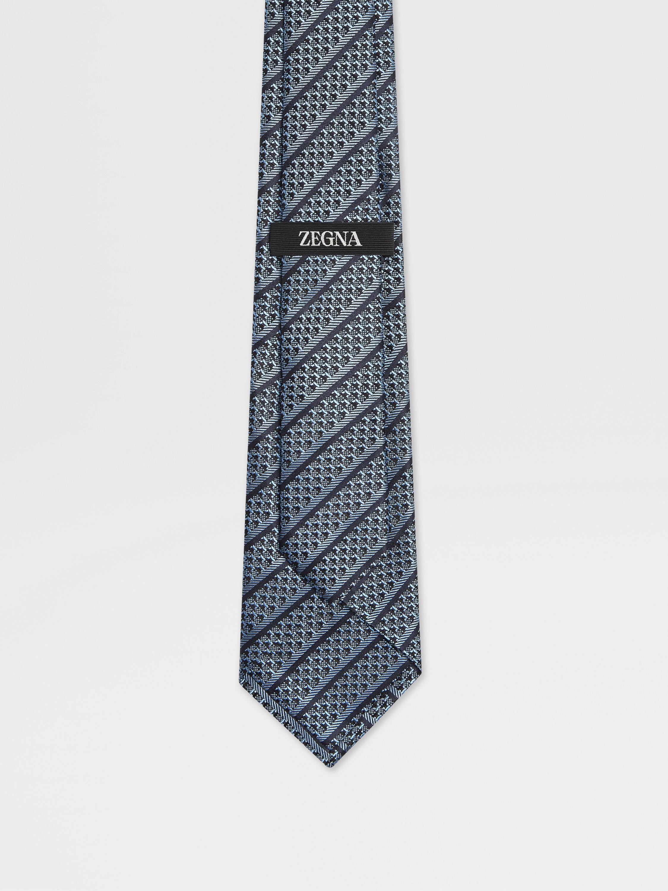Light Blue Silk Tie Product detail photo #2