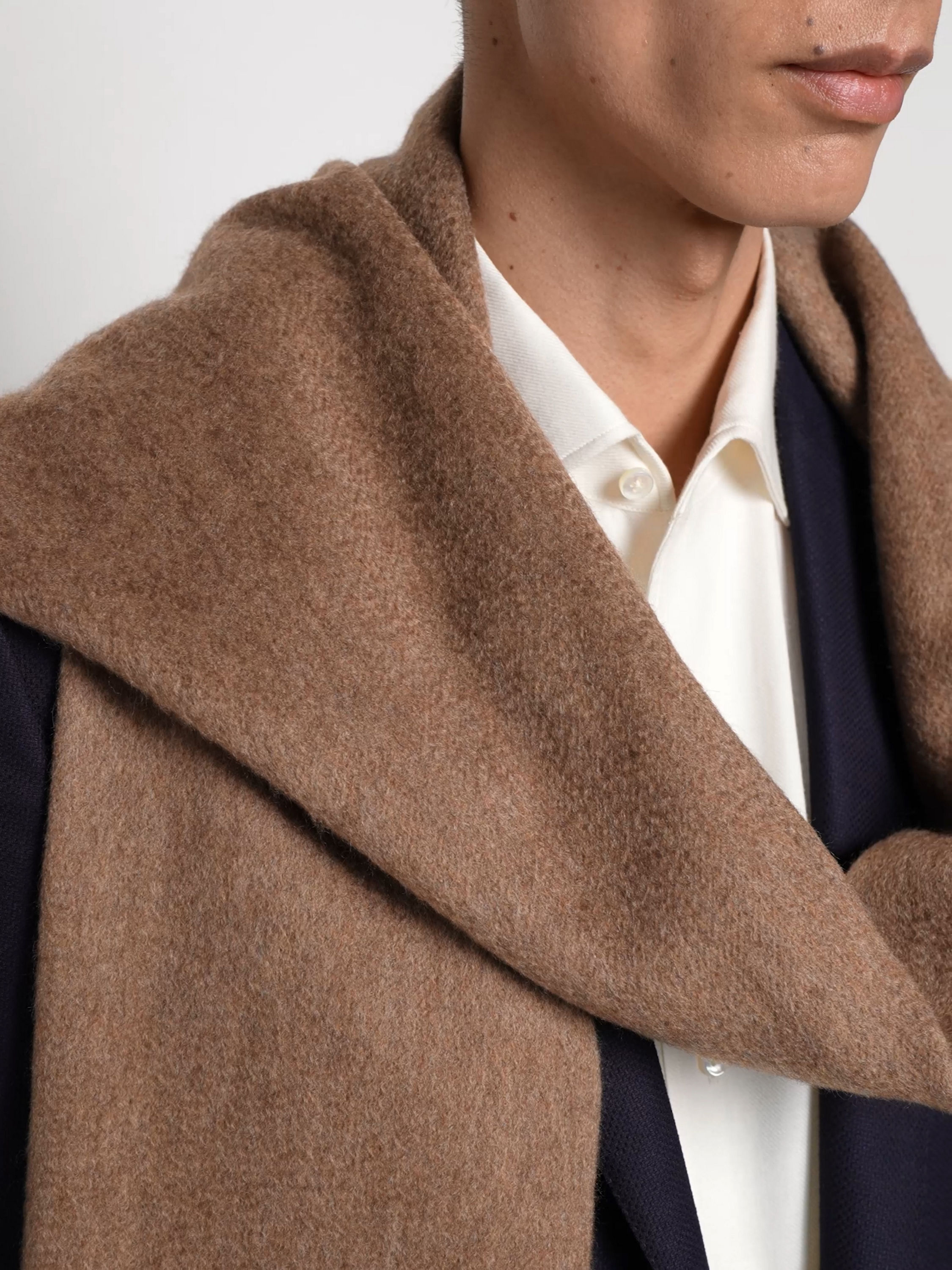 Brown Oasi Cashmere Scarf