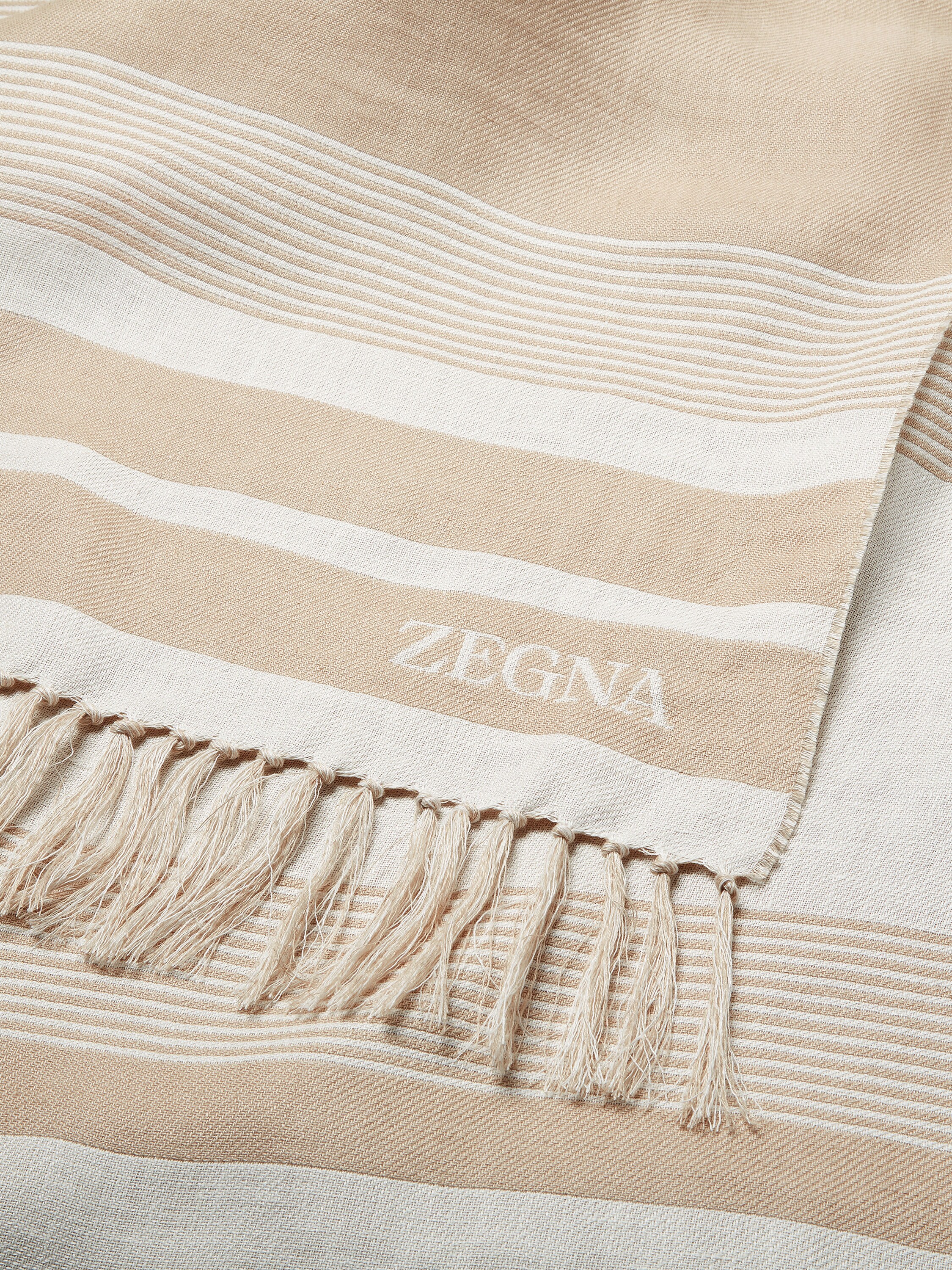 Light Taupe Oasi Lino Throw Product detail photo #1