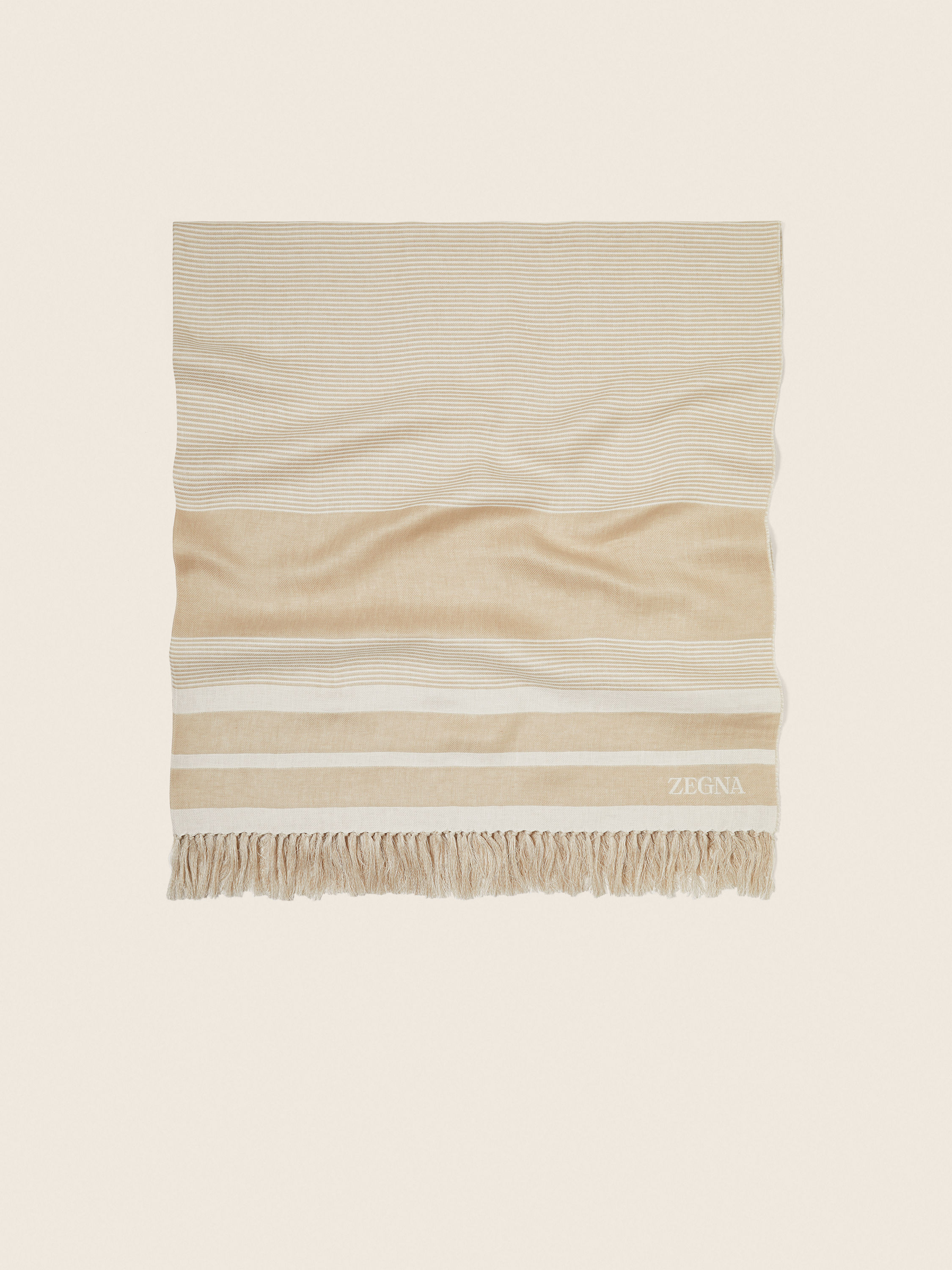 Light Taupe Oasi Lino Throw Main product photo