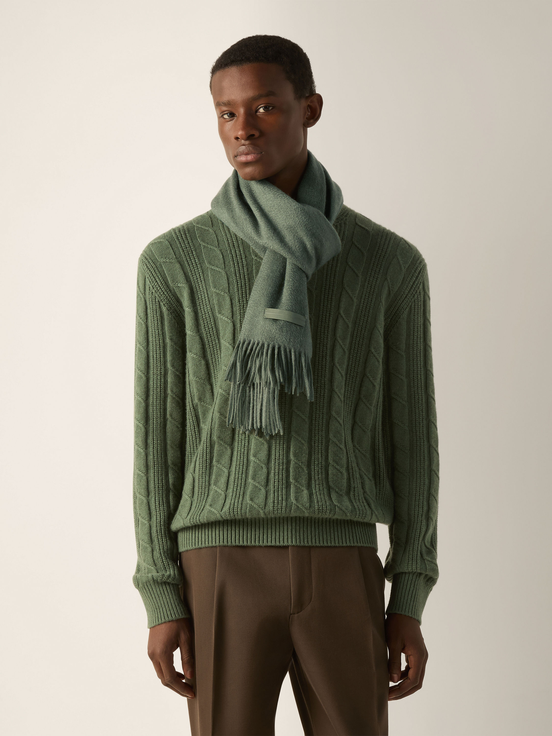 Light Green Oasi Cashmere Scarf Product detail photo #2