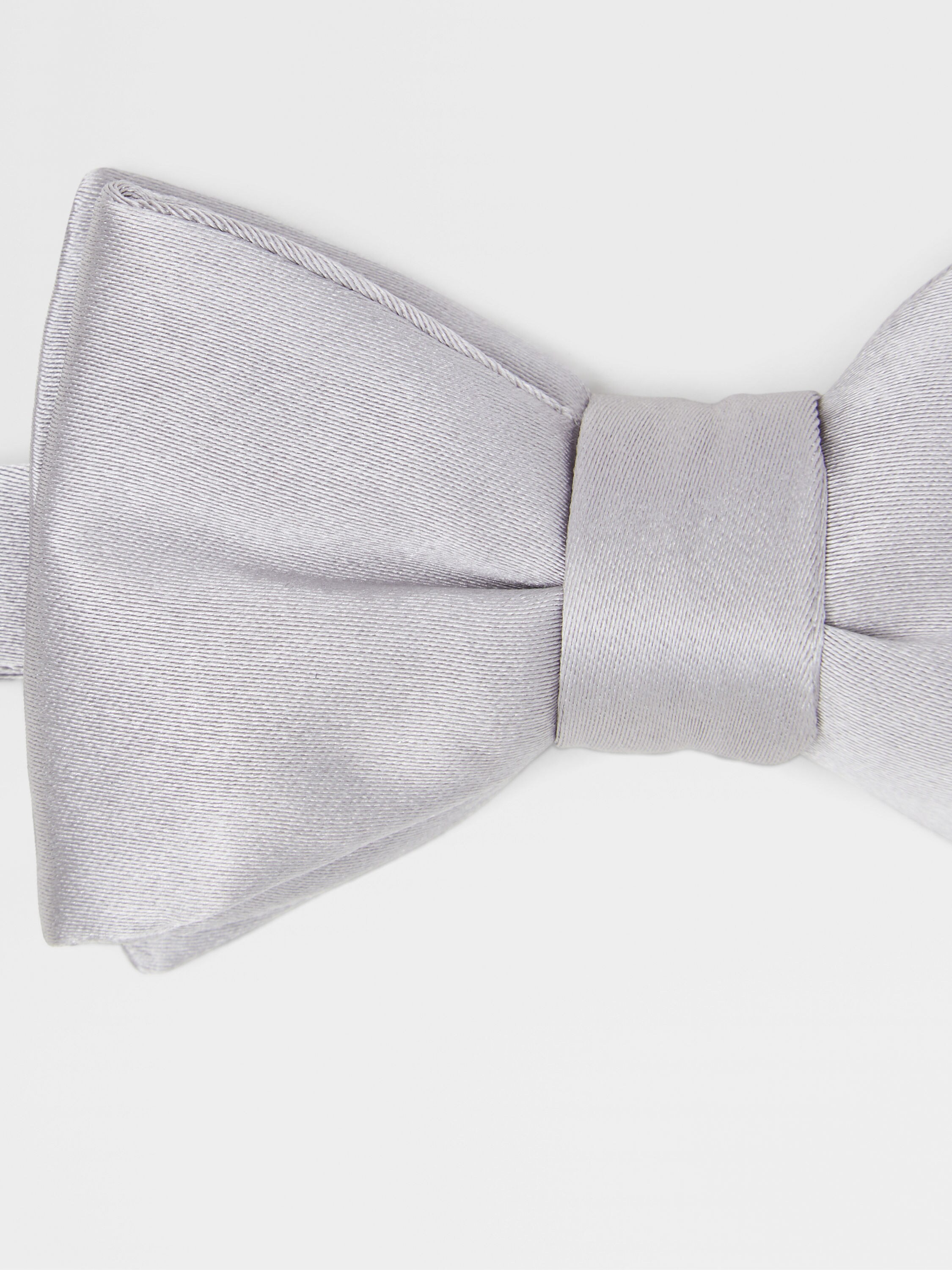 Light Grey Silk Bowtie Product detail photo #1