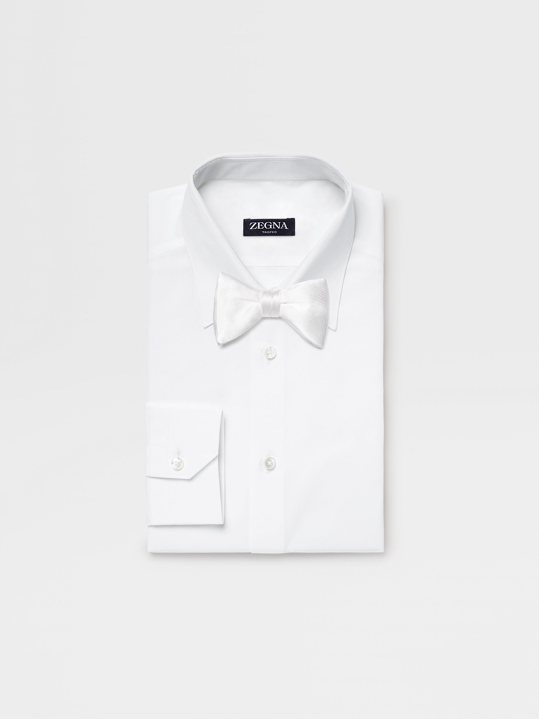 White Silk Bowtie Product detail photo #1