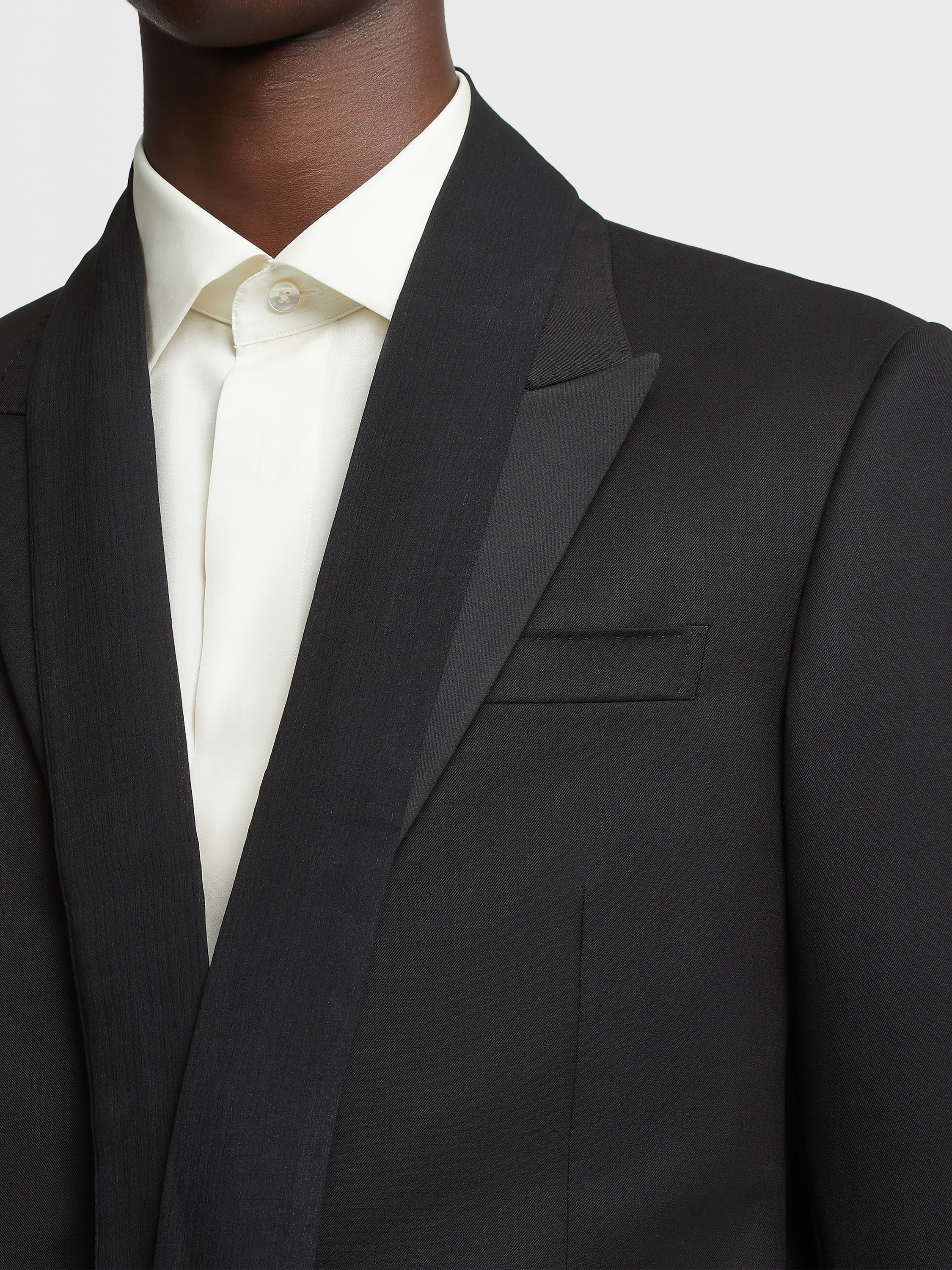 Foulard in Seta Nero Foto #2 di dettaglio del prodotto