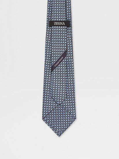ライトブルー CINQUE PIEGHEシルクタイ FW24 29982097 | Zegna JP ライトブルー CINQUE PIEGHEシルクタイ FW24 29982097 | Zegna JP