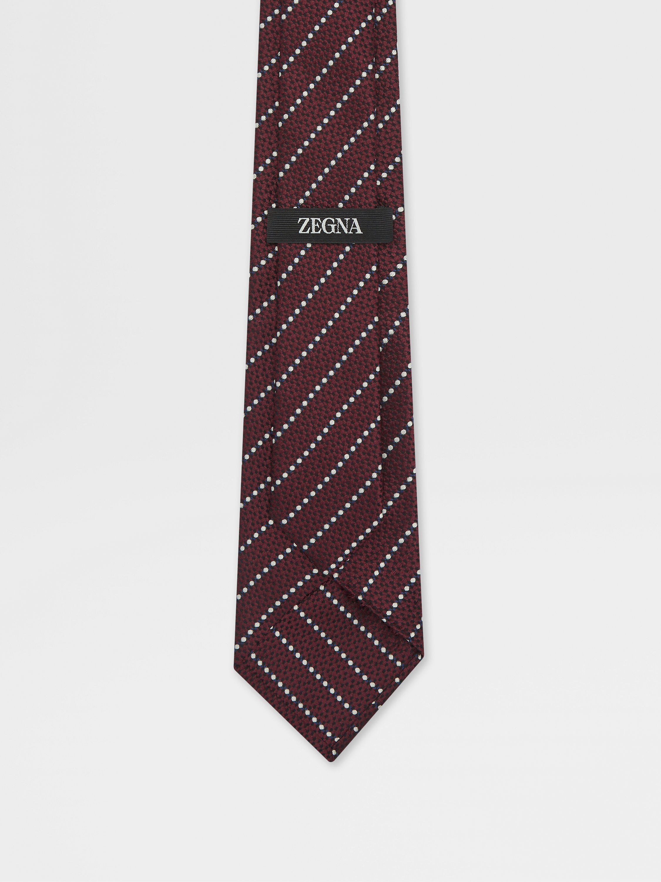 Burgundy Silk Tie Product detail photo #2