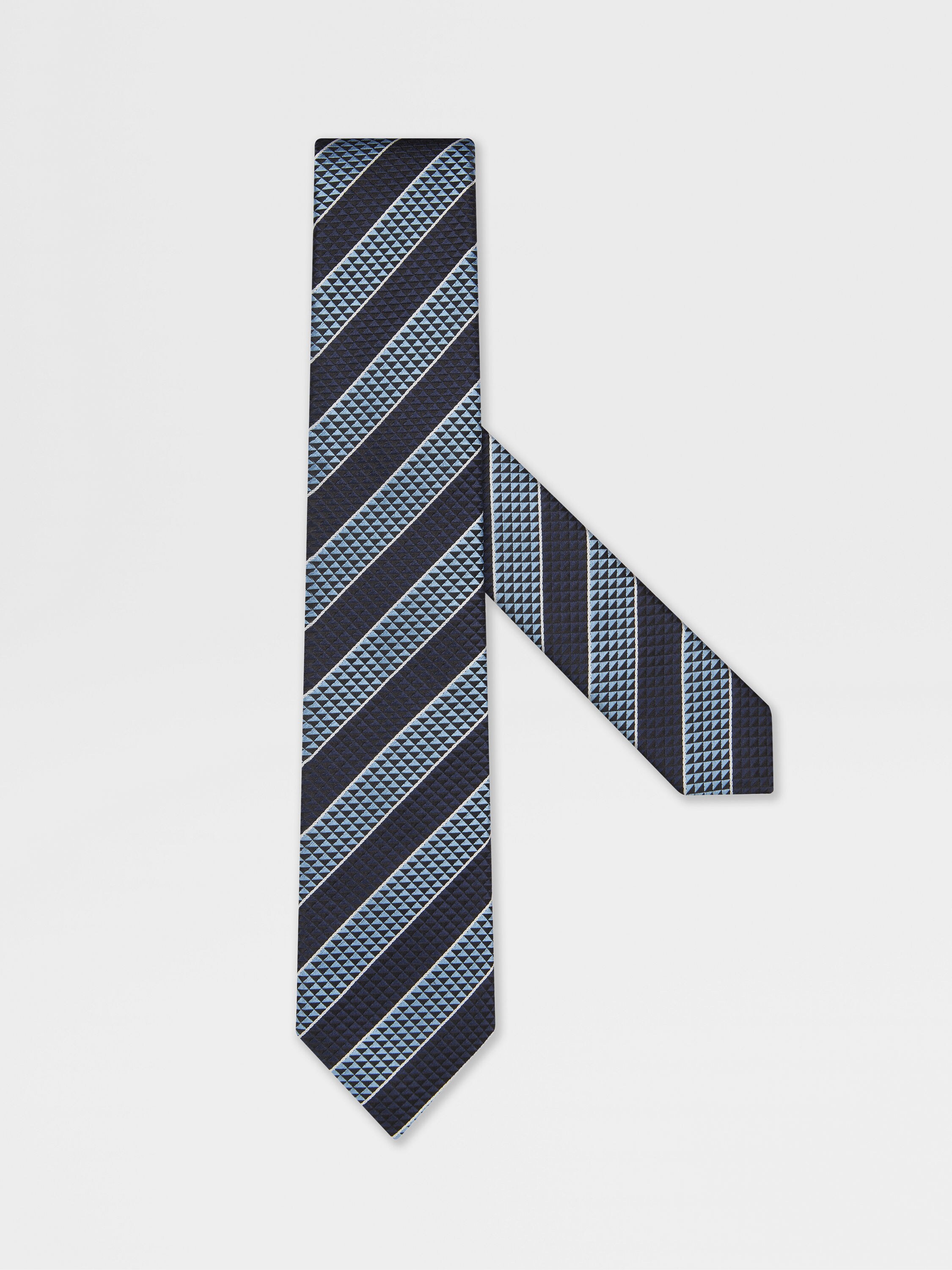 Light Blue Silk Tie Main product photo