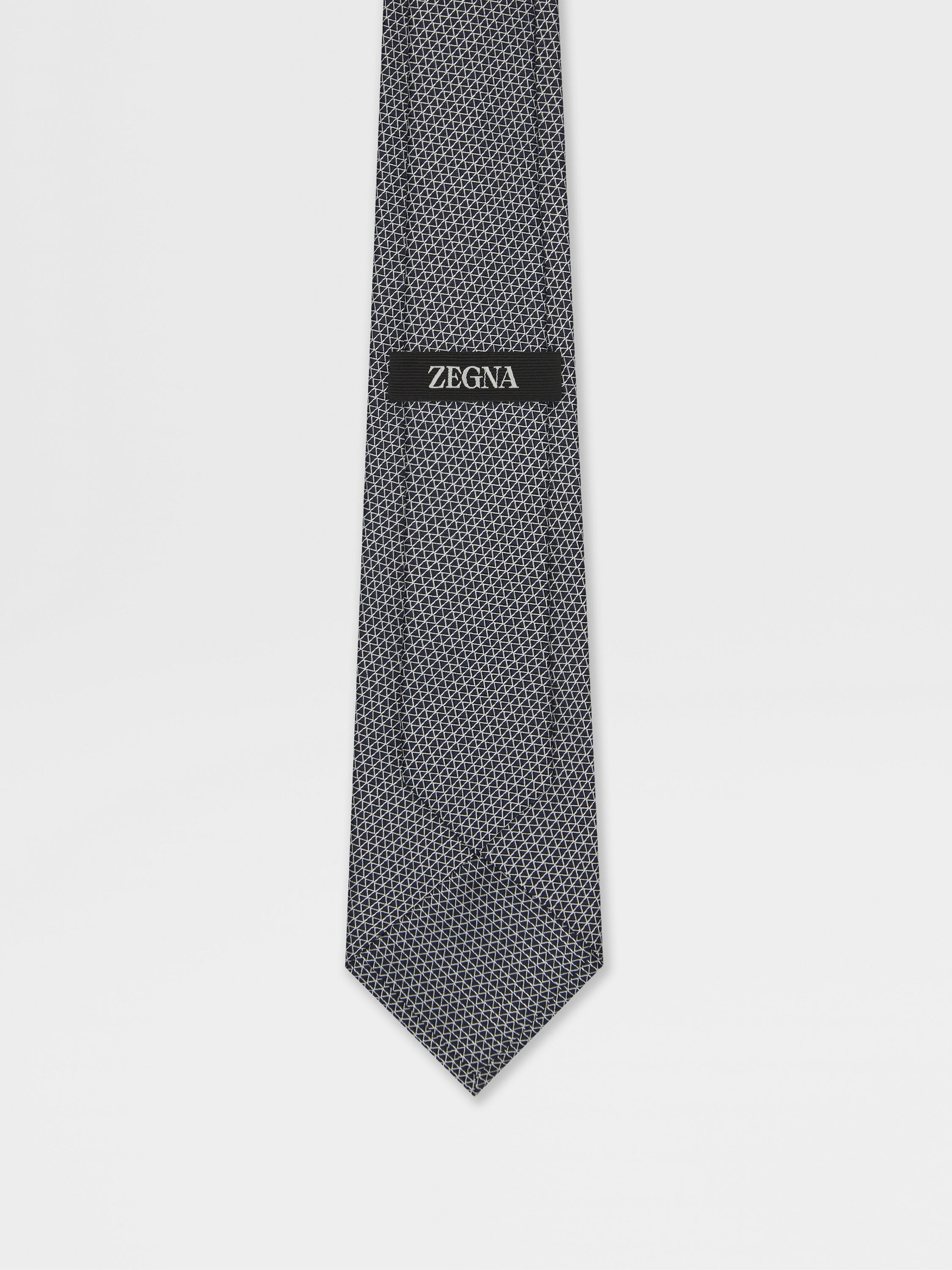 Dark Blue Silk Tie Product detail photo #2