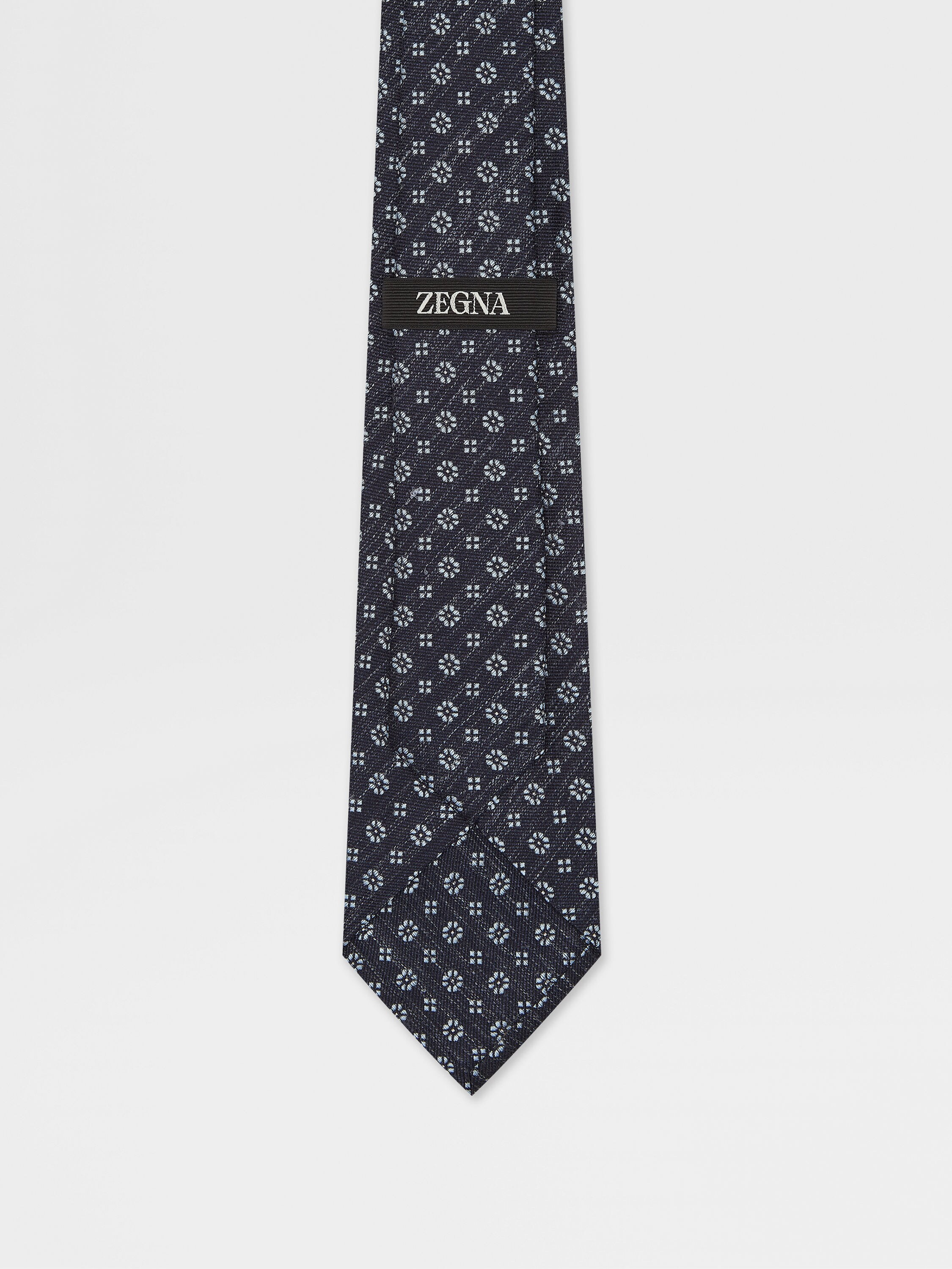 Navy Blue Silk and Linen Tie Product detail photo #2