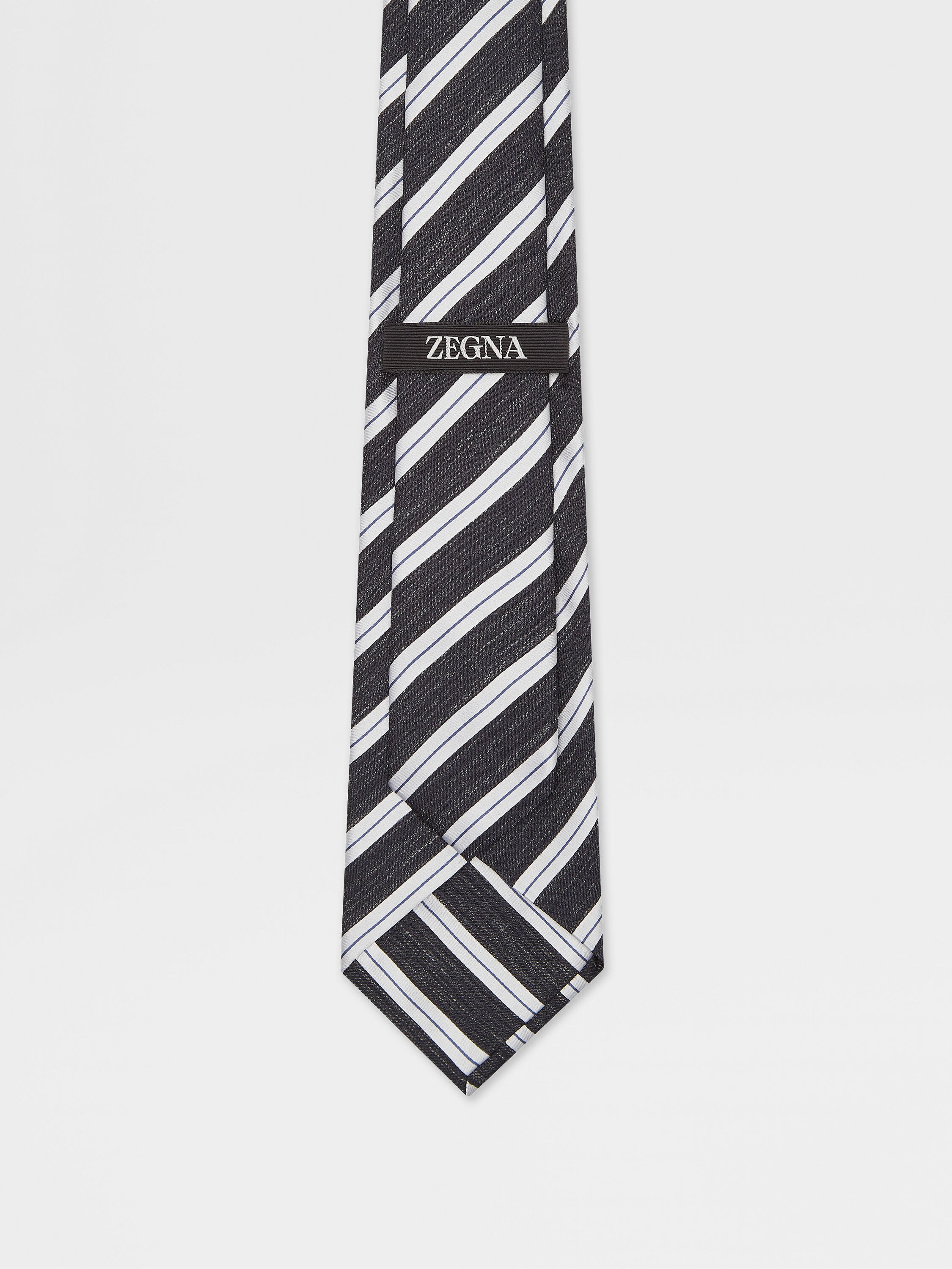 Navy Blue Silk and Linen Tie Product detail photo #2